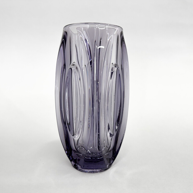 Jarrón de cristal vintage de Rudolf Schrotter para Rosice Glassworks, Checoslovaquia 1950