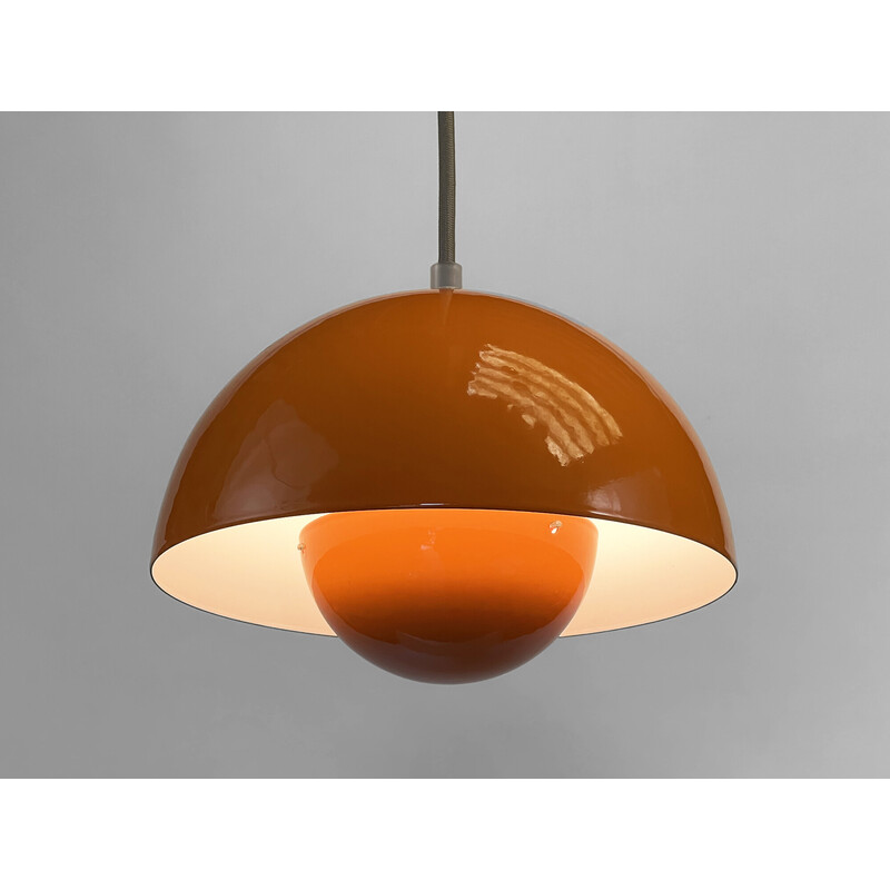 Vintage orange enamelled "Flowerpot VP1" pendant lamp by Verner Panton for Louis Poulsen, Denmark 1960