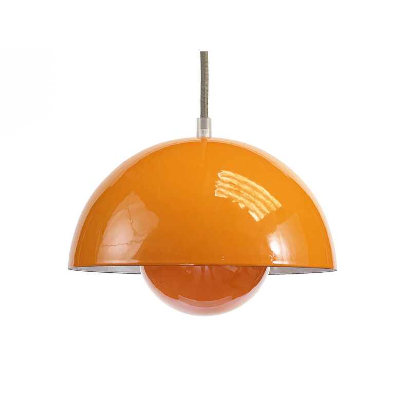 Vintage orange enamelled "Flowerpot VP1" pendant lamp by Verner Panton for Louis Poulsen, Denmark 1960