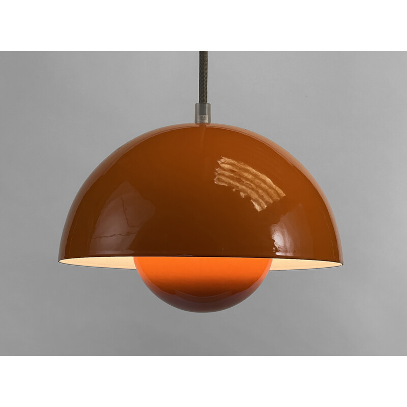 Vintage orange enamelled "Flowerpot VP1" pendant lamp by Verner Panton for Louis Poulsen, Denmark 1960