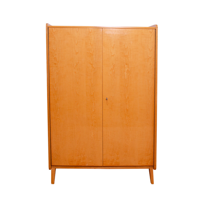 Armoire vintage en hêtre de František Jirák pour Tatra Nábytok, Tchécoslovaquie 1960