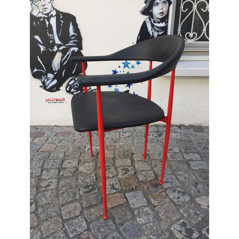 A set of 4 red easy chairs in plastics and metal by G. Vegni for Fasem - 1980s