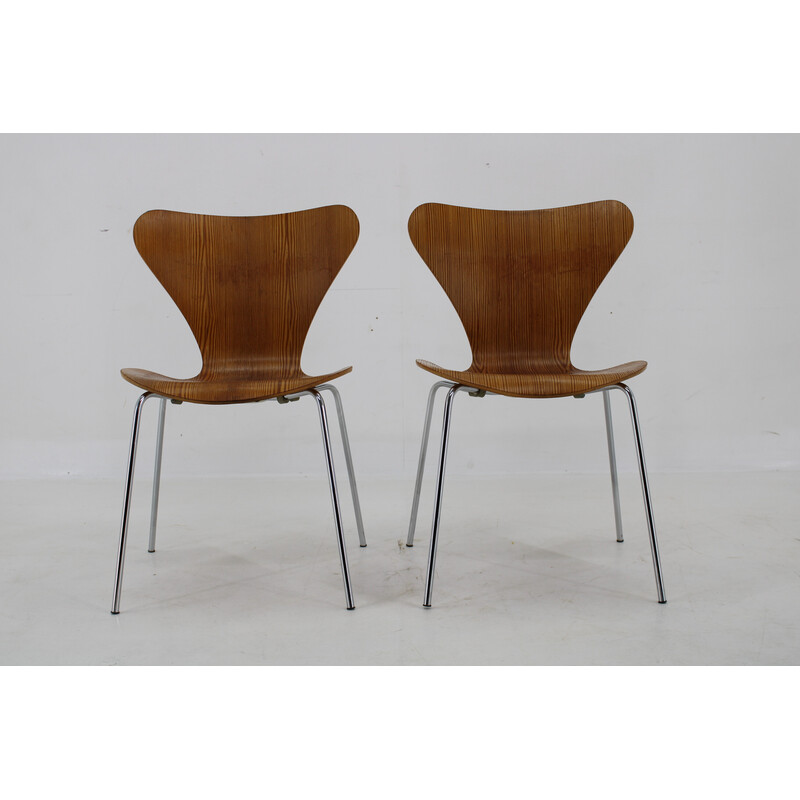 Paire de chaises vintage série 7 par Fritz Hansen en bois de pin, Danemark 1970