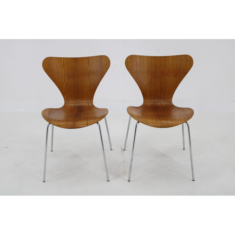 Paar vintage serie 7 stoelen van Fritz Hansen in grenenhout, Denemarken 1970