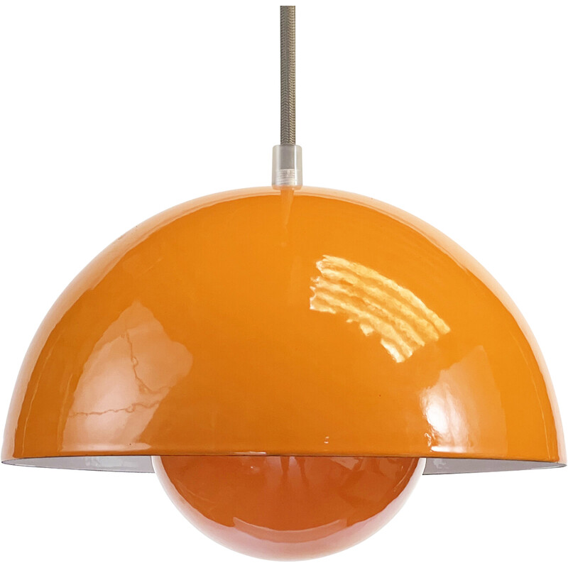 Vintage orange enamelled "Flowerpot VP1" pendant lamp by Verner Panton for Louis Poulsen, Denmark 1960