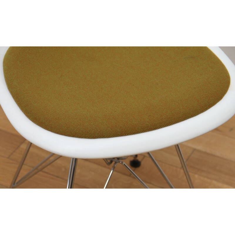 Cadeiras DSR vintage em alumínio cromado e plástico de Charles e Ray Eames para Vitra
