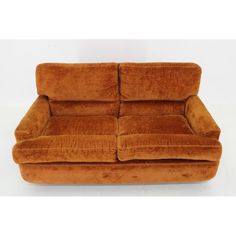 Vintage 2-seater velvet sofa for Saporiti, Italy 1970