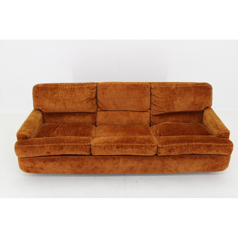 Vintage 3-seater velvet sofa for Saporiti, Italy 1970