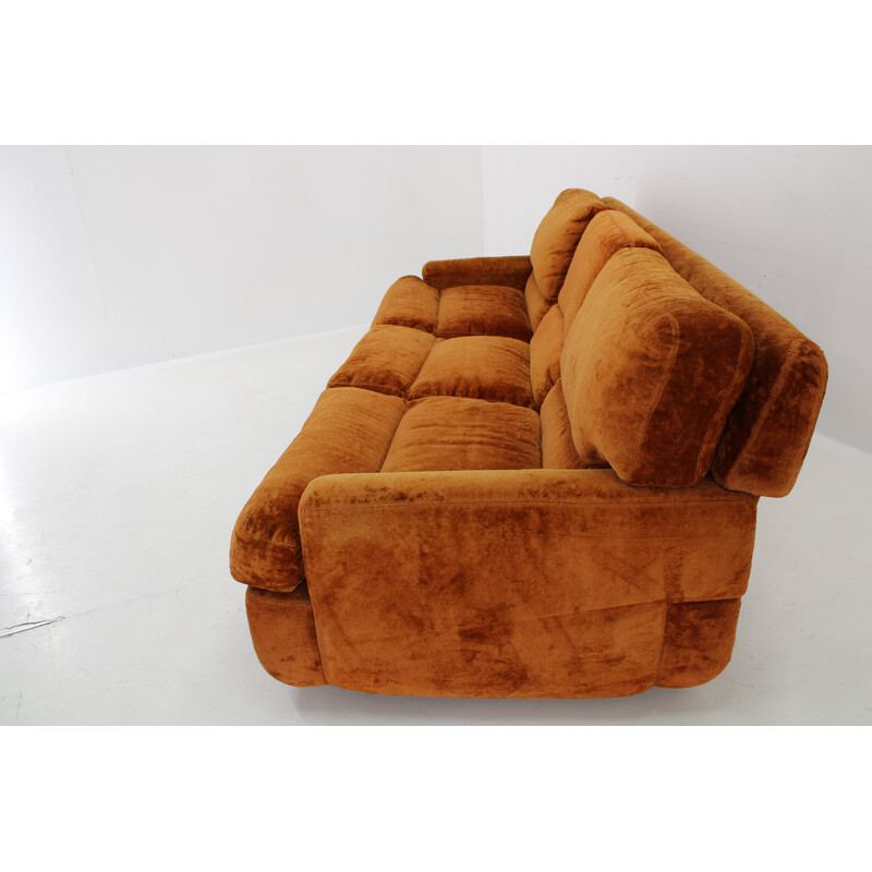 Vintage 3-seater velvet sofa for Saporiti, Italy 1970