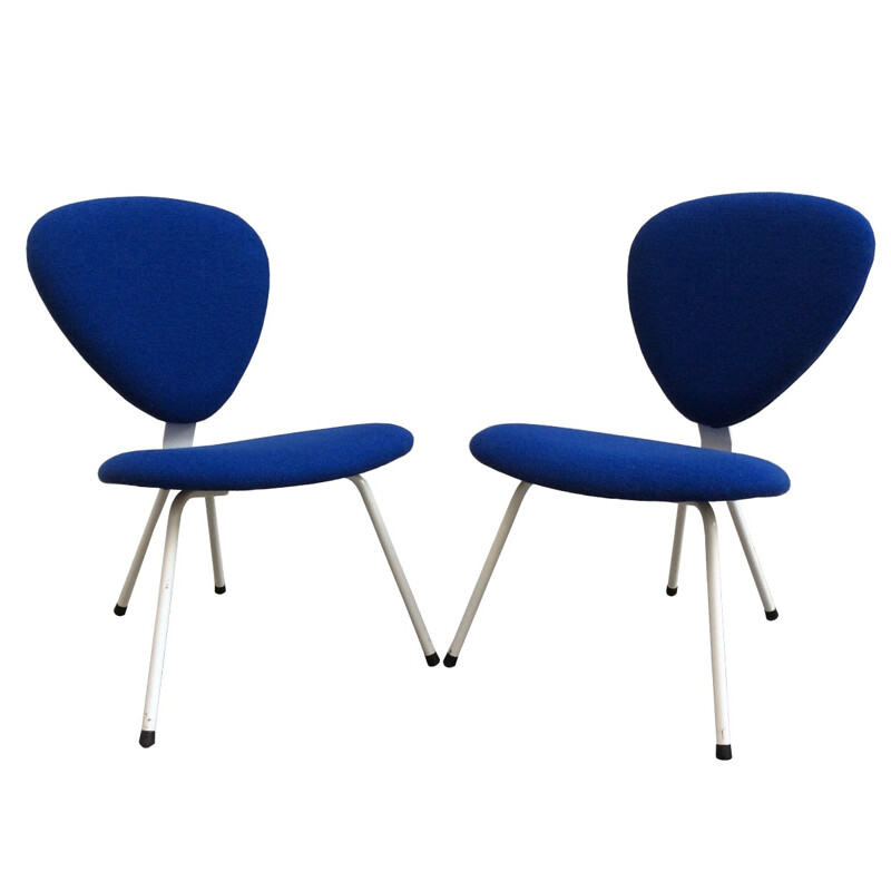 A pair of blue low chairs in steel produced by Vega - 1980s