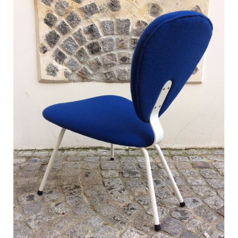 A pair of blue low chairs in steel produced by Vega - 1980s