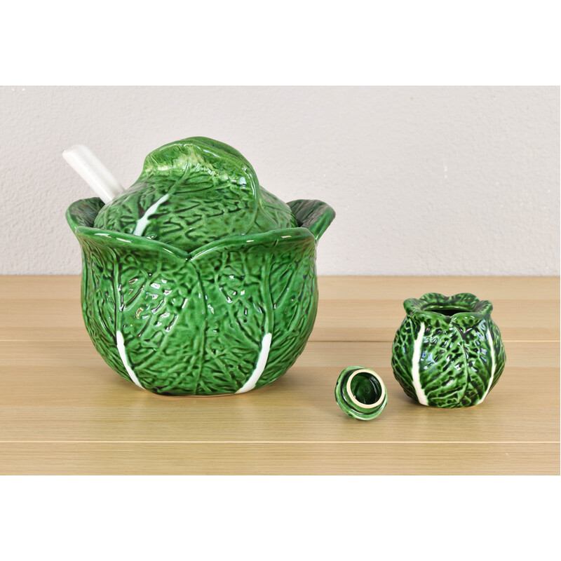 Vintage ceramic soup tureen in the shape of a cabbage leaf from Bordallo Pinheiro, Portugal 1960