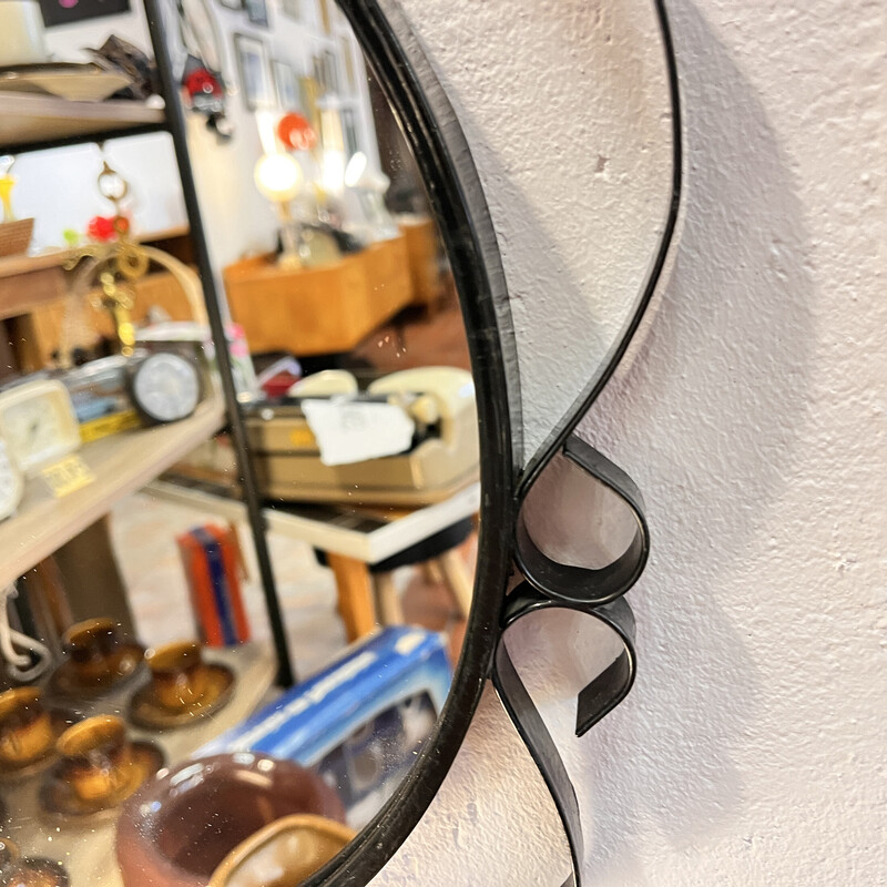 Vintage round wall mirror for Veb Sonneberg, Germany 1970