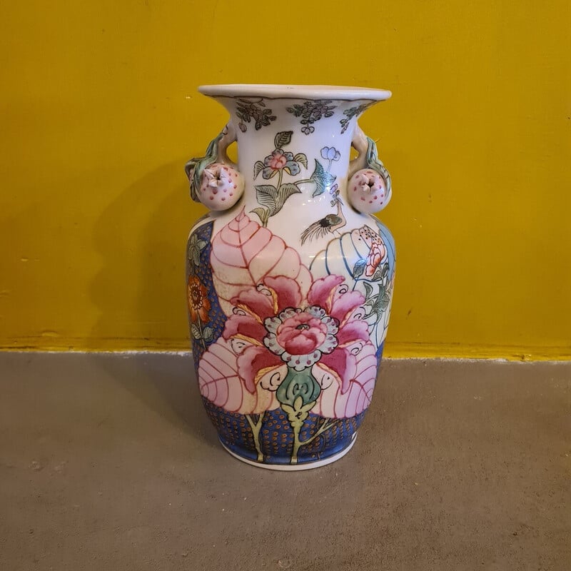 Vintage Famille Rose vase in colored porcelain, China