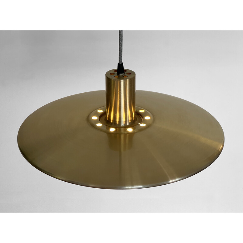 Vintage "Model 920" pendant lamp in brushed gold aluminum by Erik Jensen for Teknika Mekaniske. Denmark 1960