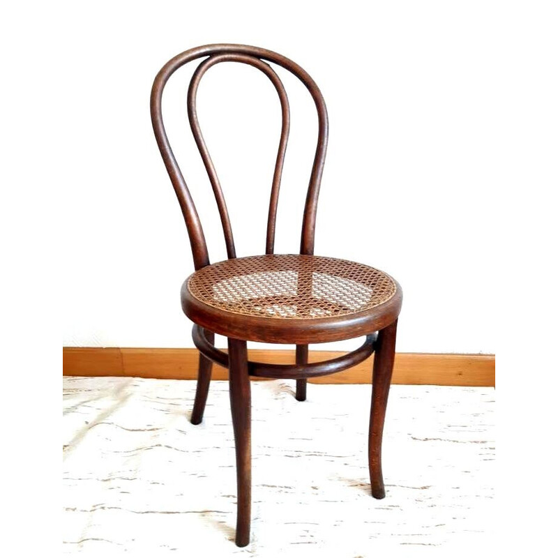 Vintage bistro chair model n°18 in bent wood for Thonet, Austria 1920