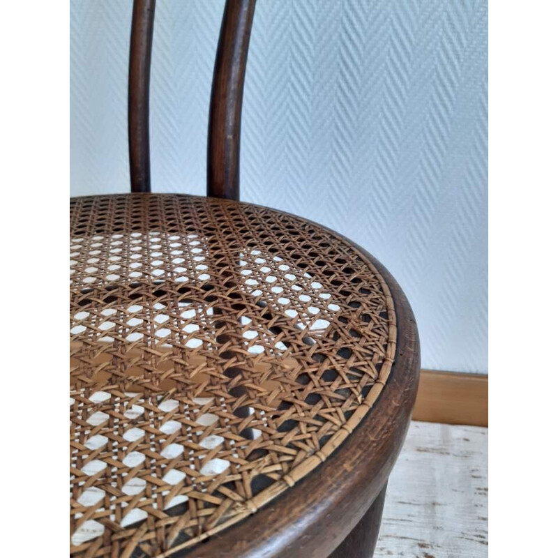 Vintage bistro chair model n°18 in bent wood for Thonet, Austria 1920