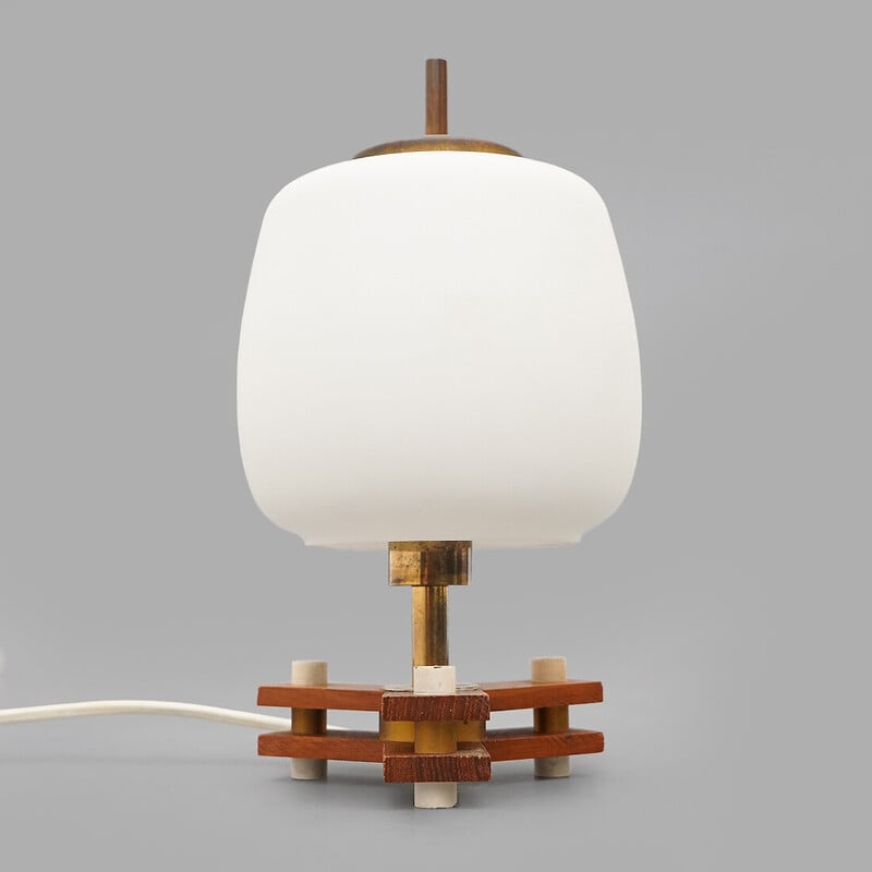 Vintage table lamp in brass and opaline glass, Italy 1950