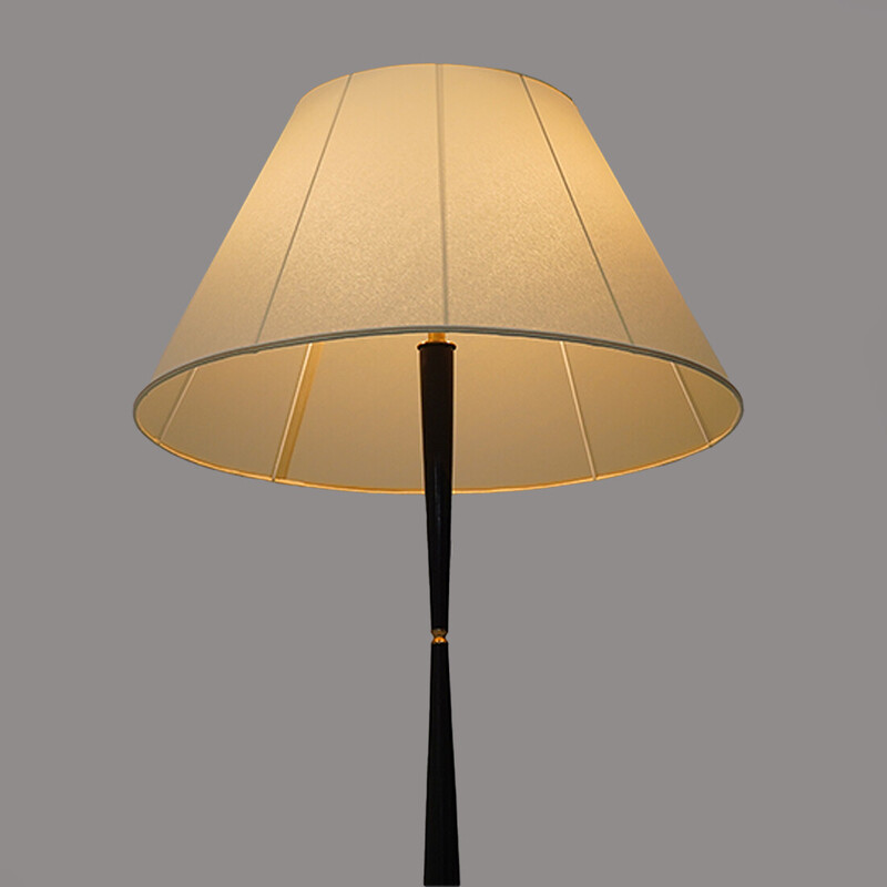 Vintage Stehlampe mit Messingfuß und Pergament-Lampenschirm, Italien 1950