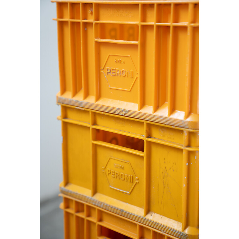 Lot of 8 vintage yellow plastic beer crates from Peroni, Italy 1980