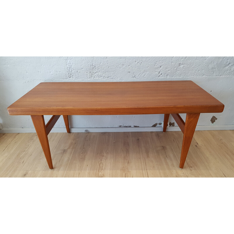 Danish teak coffee table by Johannes Andersen - 1960s