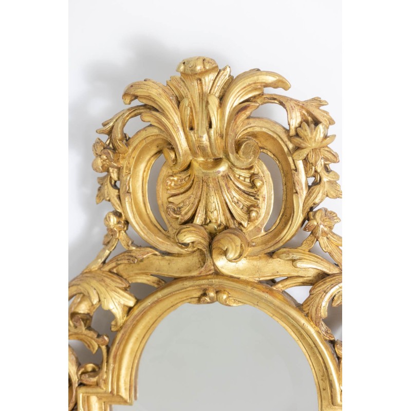 Specchio d'epoca in legno intagliato e dorato, 1950