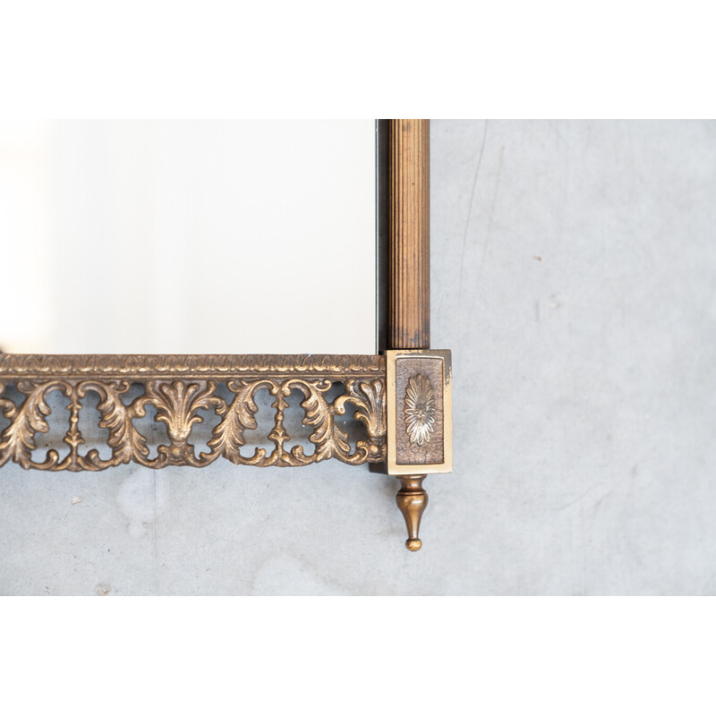 Vintage wall mirror in brass and glass with sculpted and perforated profiles, Italy 1950