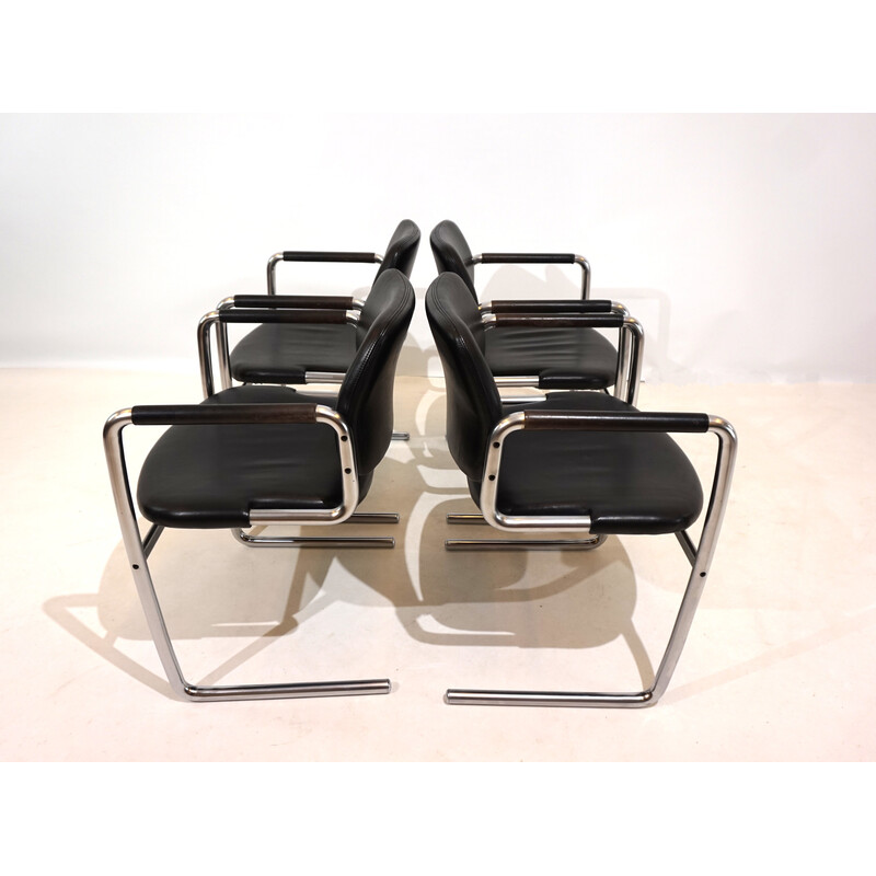 Conjunto de 4 cadeiras de jantar vintage em metal e couro preto por Jørgen Kastholm para Kusch et Co, 1970