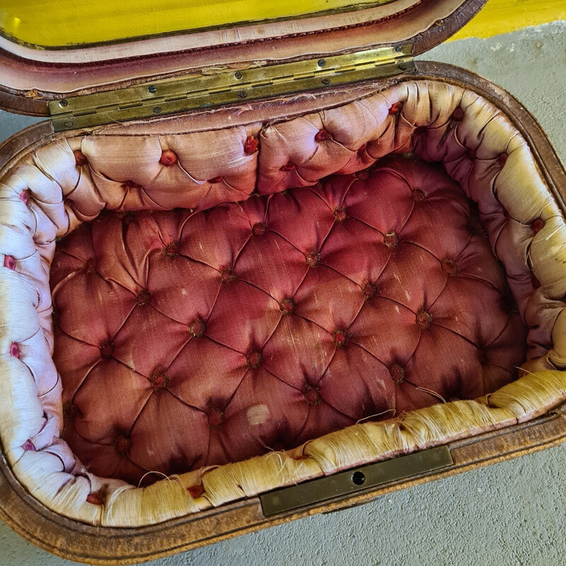 Vintage jewelry box covered in leather, France 1900