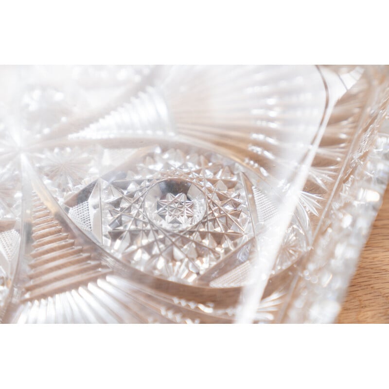 Tabuleiro quadrado vintage em cristal da Boémia, esculpido à mão