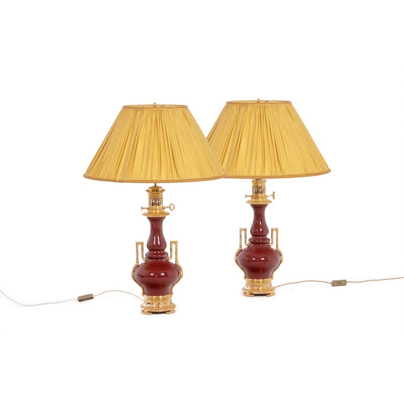 Paar Vintage-Lampen aus Bronze und ochsenblutrotem Porzellan, 1880