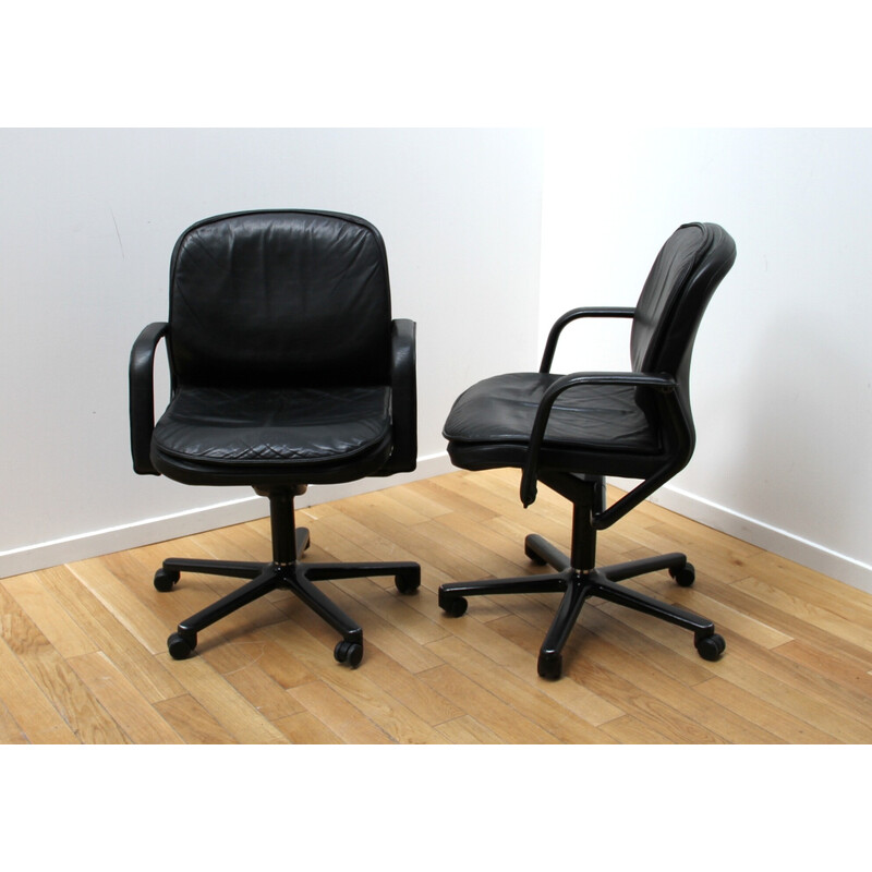 Cadeiras de escritório vintage em metal e couro preto para Wilkhann, 1990