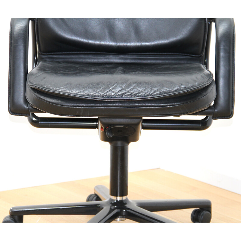 Vintage office armchairs in metal and black leather for Wilkhann, 1990