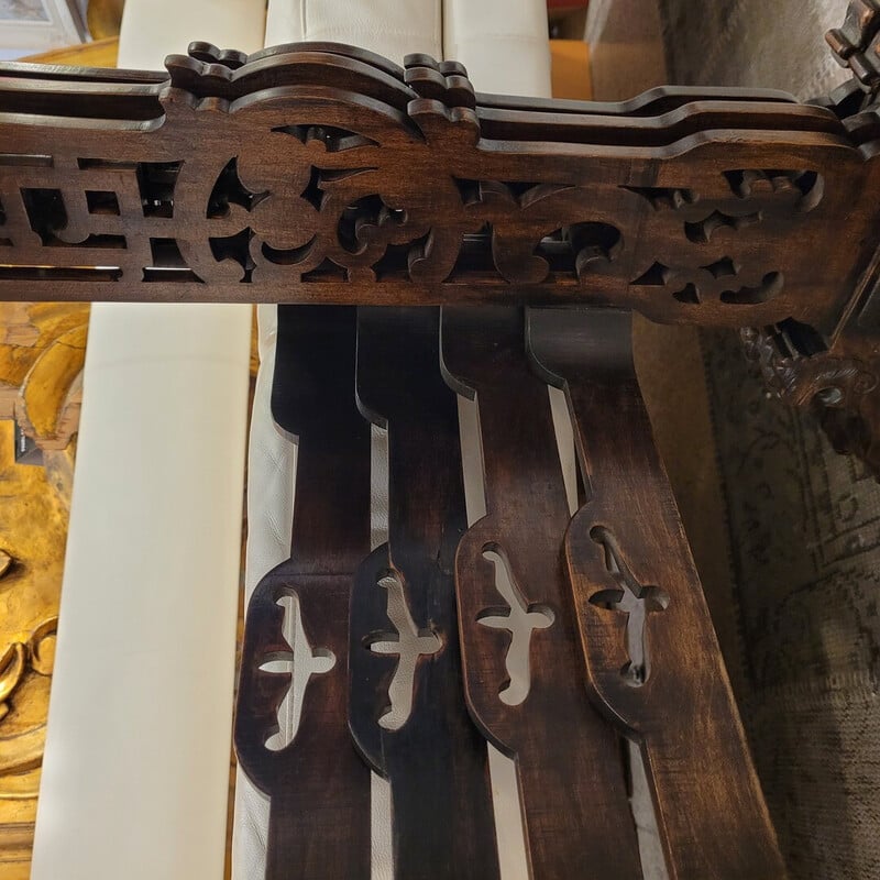 Vintage Art Nouveau nesttafels van hout en messing