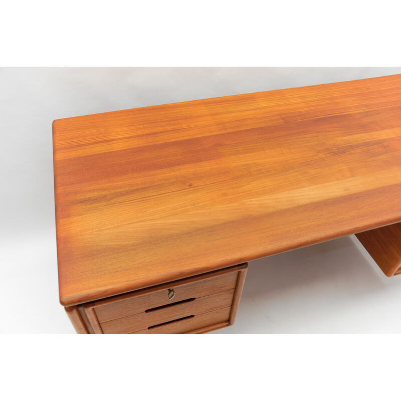 Vintage teak desk for Dyrlund, Denmark 1960