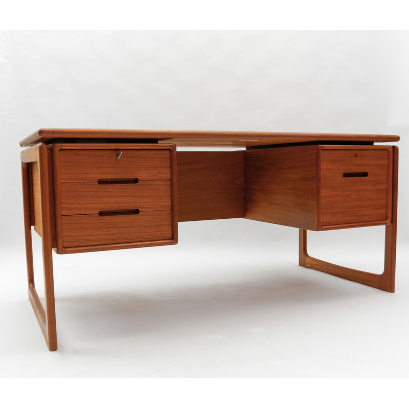 Vintage teak desk for Dyrlund, Denmark 1960