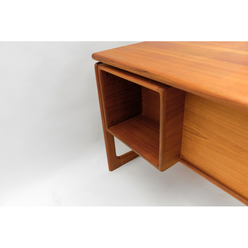 Vintage teak desk for Dyrlund, Denmark 1960