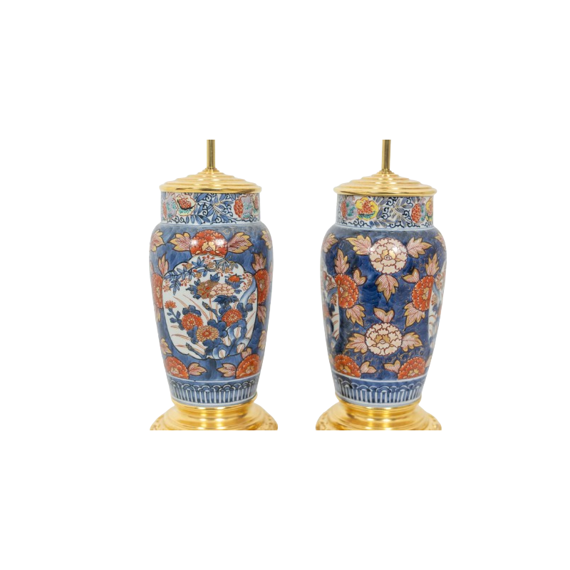 Pair of vintage lamps in Imari porcelain and gilded bronze decorated with flowers, France 1880