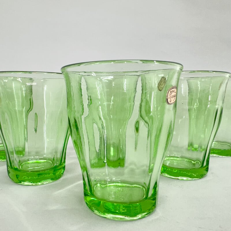 Conjunto de 6 copos vintage em vidro de urânio e cristal da Boémia, Checoslováquia 1970