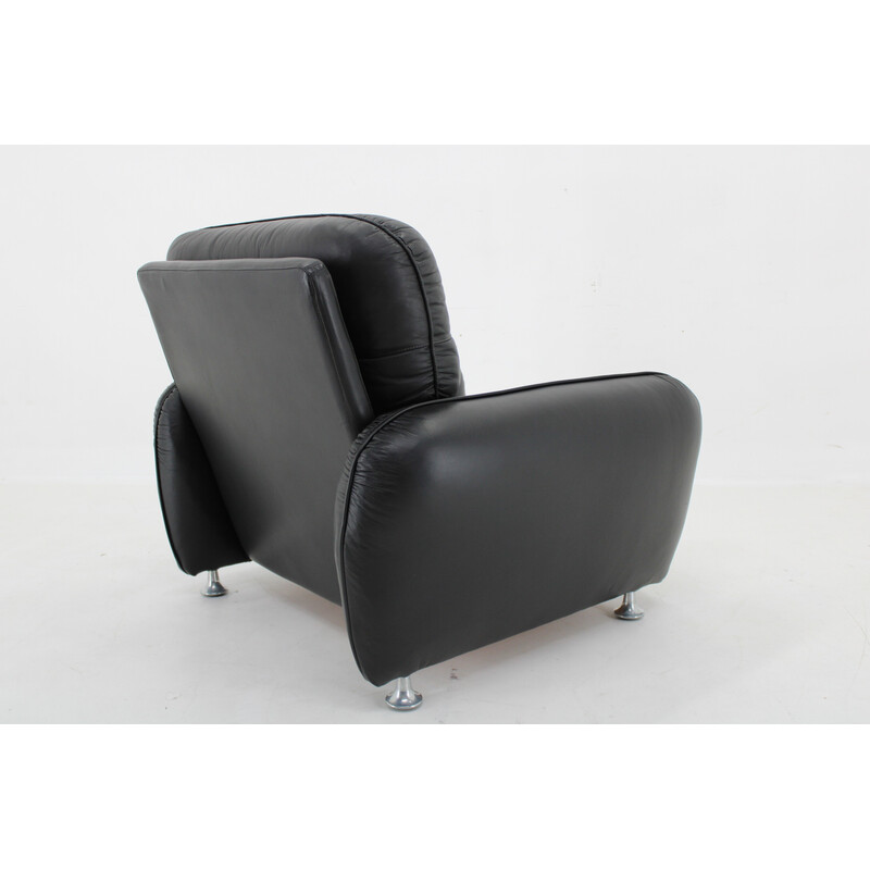 Vintage black leather armchair, Italy 1970