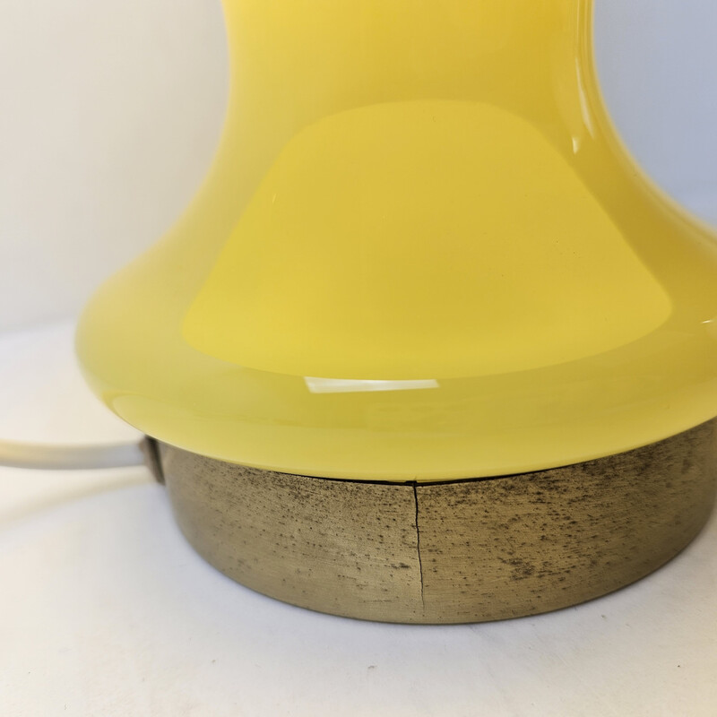 Vintage "Mushroom" table lamp in opaline glass and brass, Italy 1970