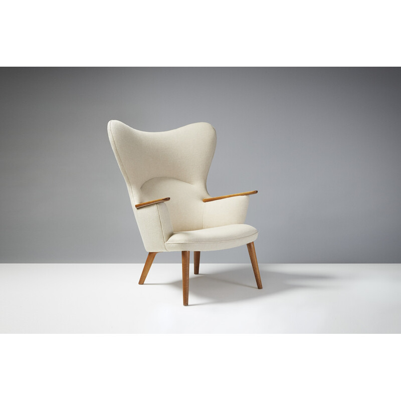 AP-28 "Mama Bear" Armchair by Hans Wegner - 1950s