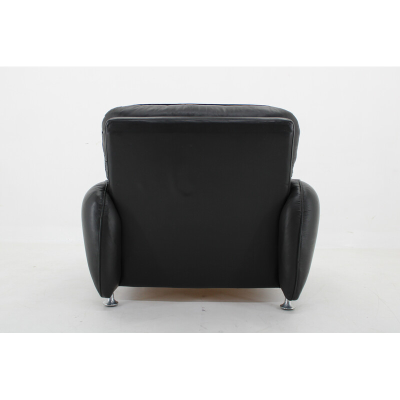 Vintage black leather armchair, Italy 1970