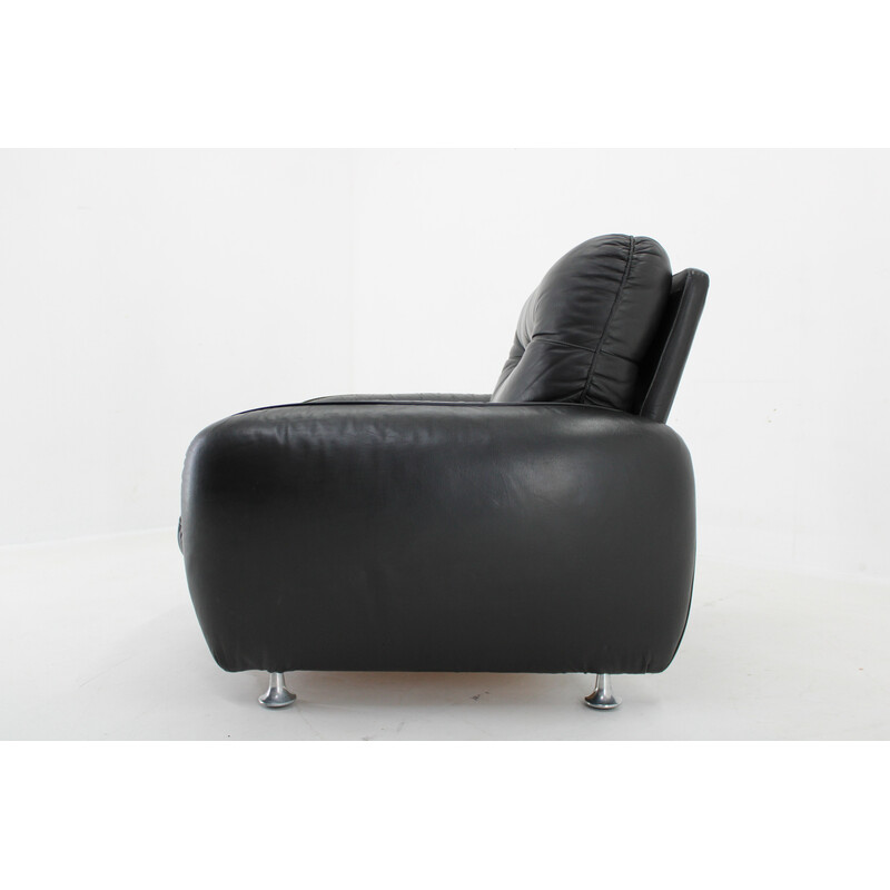 Vintage black leather armchair, Italy 1970