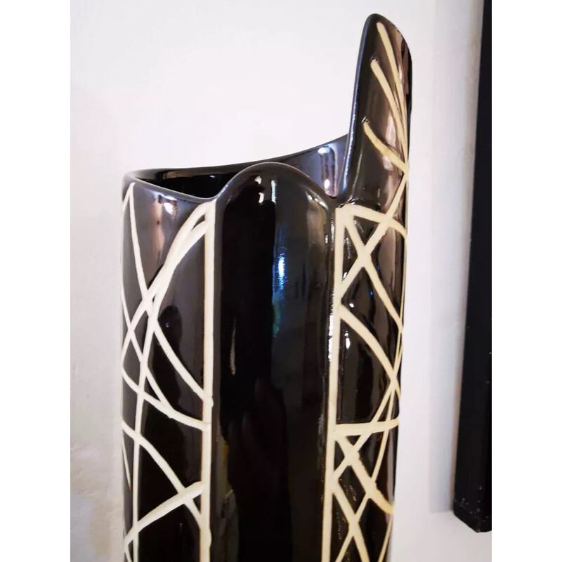Vintage-Vase aus schwarzer Keramik