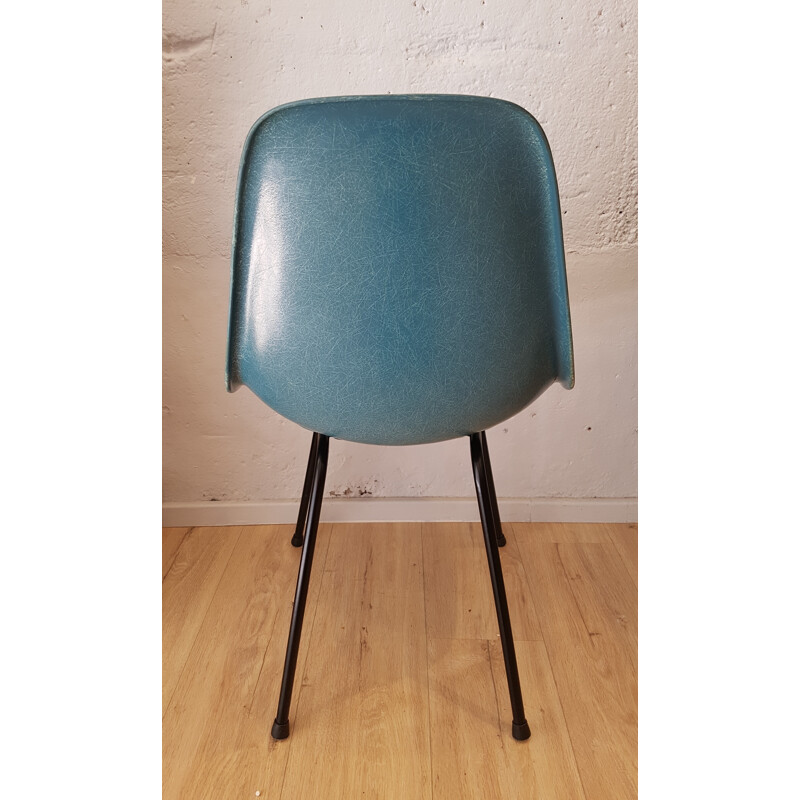 Suite de 6 chaises bleu jean de Charles & Ray Eames pour Vitra 1960