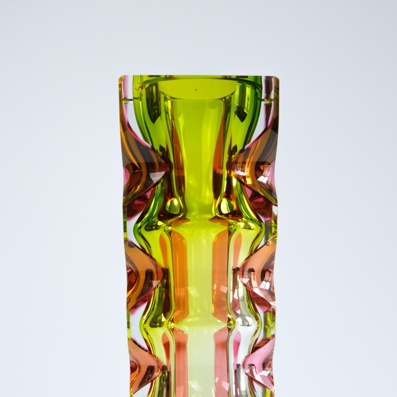 Vase vintage en verre rose par Oldrich Lipsky pour Novy Bor Exbor, Tchécoslovaquie 1964