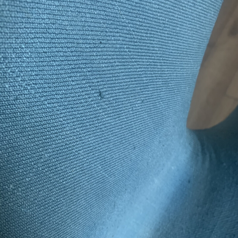 Fauteuil vintage Swan en tissu bleu clair par Arne Jacobsen pour Fritz Hansen