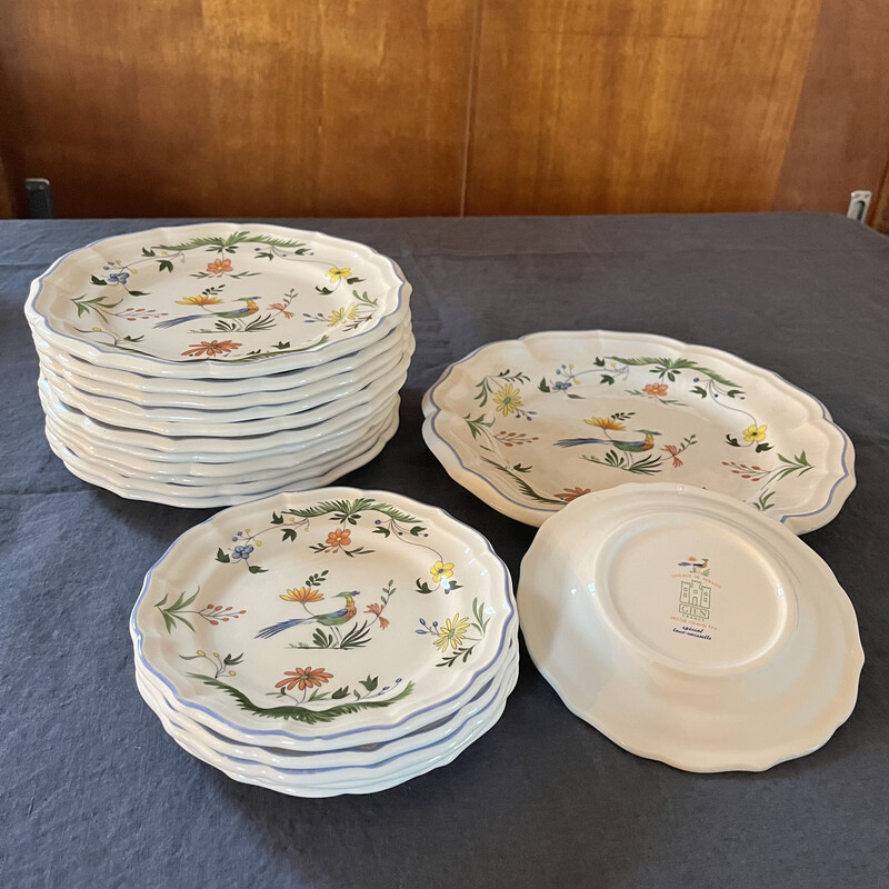 Set of 18 vintage Gien tableware decorated with a bird motif