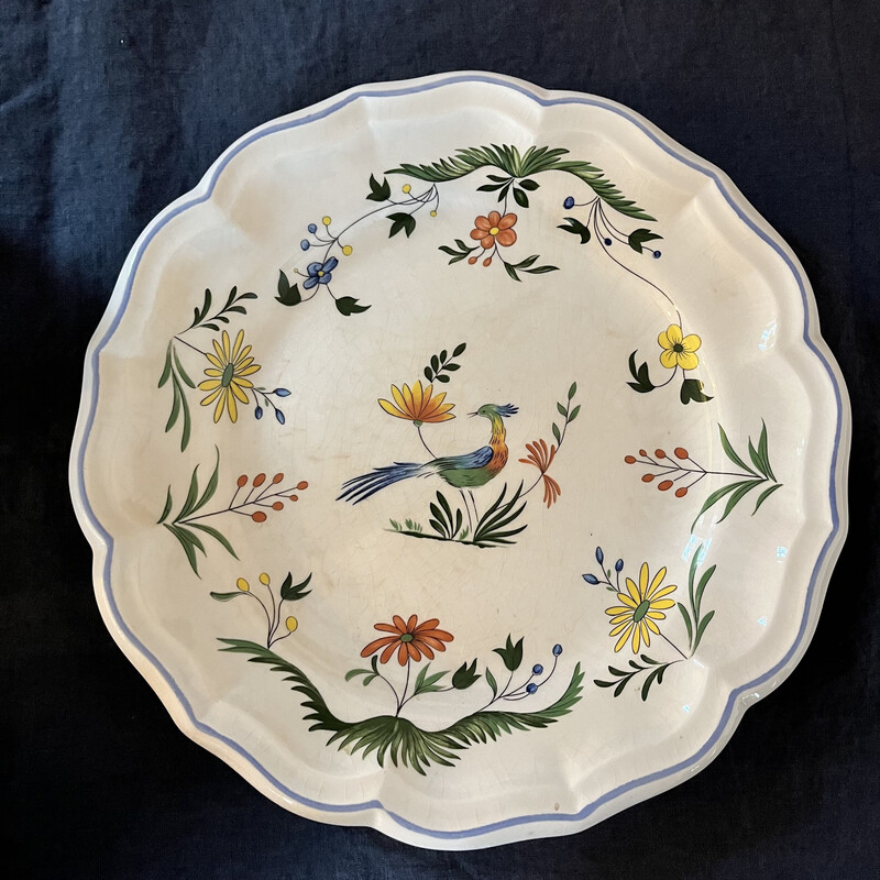 Set of 18 vintage Gien tableware decorated with a bird motif